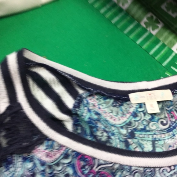 Love, Fire Multi Fabric Hi-Low Spring Top - Picture 7 of 10